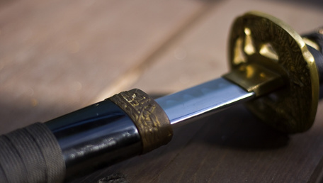 Donne in noir - #4 Katana